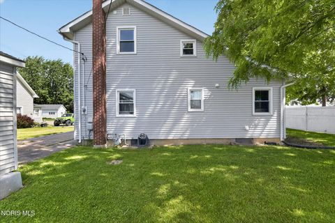 Tiny photo for 639 Park Street, Napoleon, OH 43545 (MLS # 10008824)
