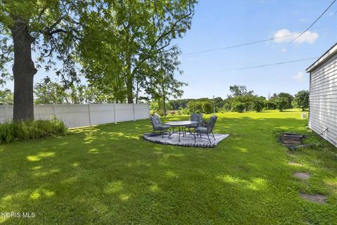 Tiny photo for 639 Park Street, Napoleon, OH 43545 (MLS # 10008824)