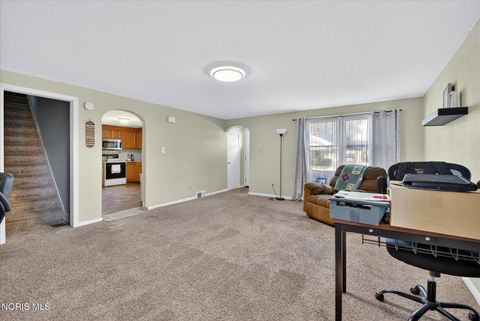 Tiny photo for 639 Park Street, Napoleon, OH 43545 (MLS # 10008824)