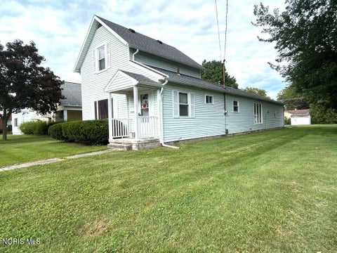 Homes For Sale - 247 Eberly Avenue<br/> Bowling Green, OH 43402