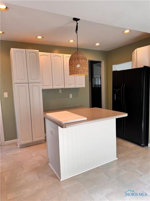 Tiny photo for 723 W High Street, Bryan, OH 43506 (MLS # 10004367)