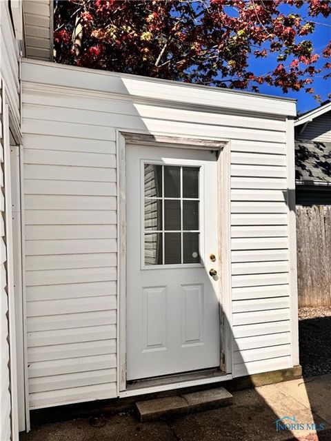 Tiny photo for 723 W High Street, Bryan, OH 43506 (MLS # 10004367)