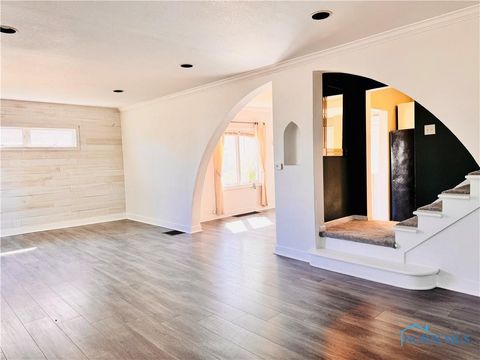 Tiny photo for 723 W High Street, Bryan, OH 43506 (MLS # 10004367)