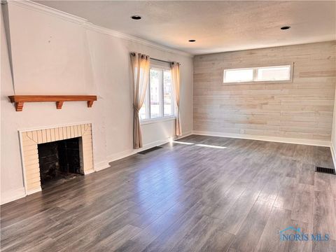 Tiny photo for 723 W High Street, Bryan, OH 43506 (MLS # 10004367)