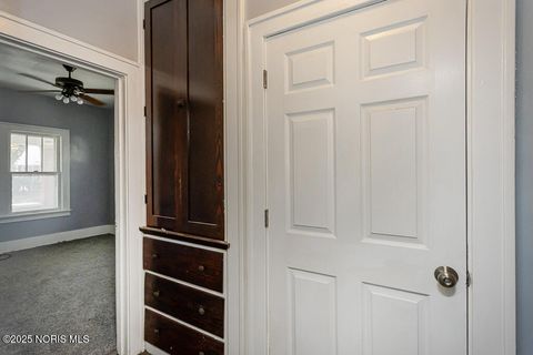 Tiny photo for 1048 Hawk Street, Toledo, OH 43612 (MLS # 10000198)