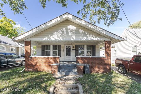 Tiny photo for 1048 Hawk Street, Toledo, OH 43612 (MLS # 10000198)