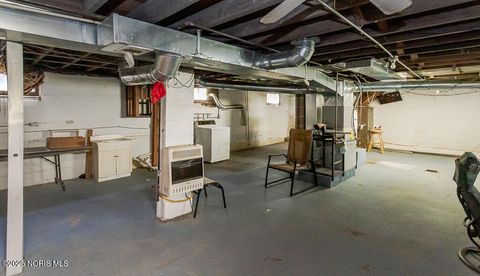 Tiny photo for 1048 Hawk Street, Toledo, OH 43612 (MLS # 10000198)