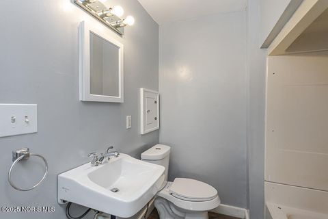 Tiny photo for 1048 Hawk Street, Toledo, OH 43612 (MLS # 10000198)