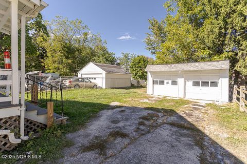 Tiny photo for 1048 Hawk Street, Toledo, OH 43612 (MLS # 10000198)