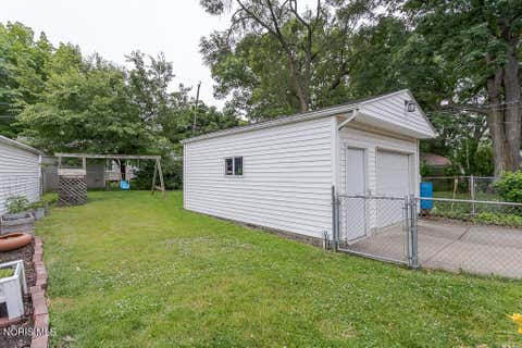 Tiny photo for 3901 Chipplegate Road, Toledo, OH 43614 (MLS # 10009358)