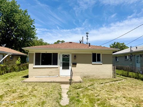 Homes For Sale - 1205 Liberty Street<br/> Toledo, OH 43605