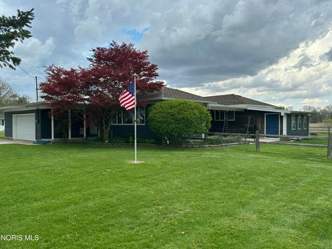 Photo of 18514 Tontogany Creek Road, Bowling Green, OH 43402 (MLS # 10006982)