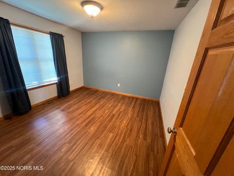 Tiny photo for 122 Rivers Edge Lane, Upper Sandusky, OH 43351 (MLS # 10000412)