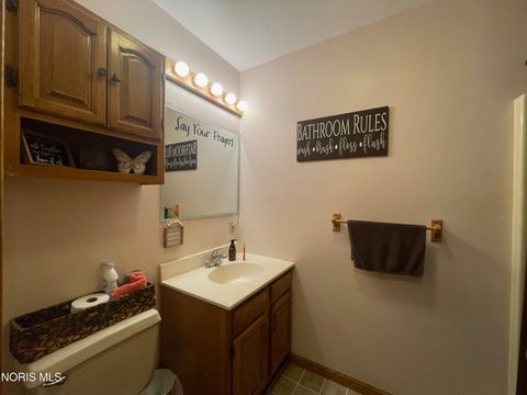 Tiny photo for 207 Stauffer Drive, Edgerton, OH 43517 (MLS # 10005928)