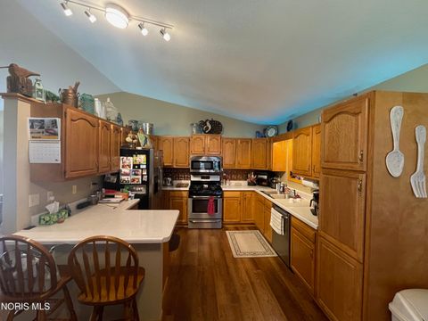 Tiny photo for 207 Stauffer Drive, Edgerton, OH 43517 (MLS # 10005928)