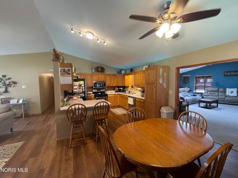 Tiny photo for 207 Stauffer Drive, Edgerton, OH 43517 (MLS # 10005928)