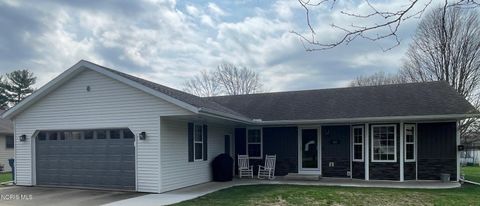 Tiny photo for 207 Stauffer Drive, Edgerton, OH 43517 (MLS # 10005928)