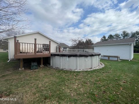 Tiny photo for 207 Stauffer Drive, Edgerton, OH 43517 (MLS # 10005928)