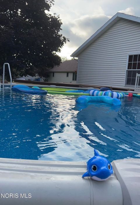 Tiny photo for 207 Stauffer Drive, Edgerton, OH 43517 (MLS # 10005928)