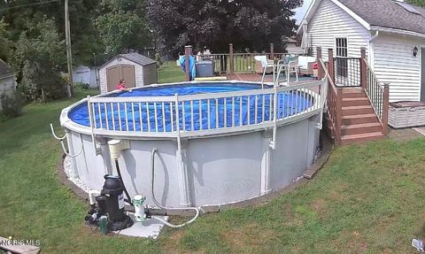 Tiny photo for 207 Stauffer Drive, Edgerton, OH 43517 (MLS # 10005928)