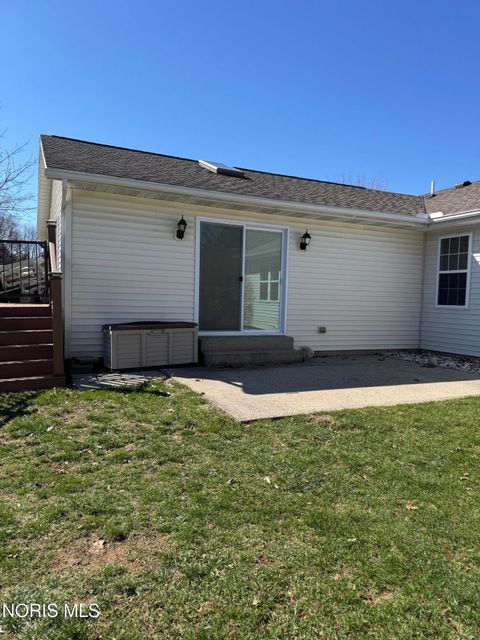 Tiny photo for 207 Stauffer Drive, Edgerton, OH 43517 (MLS # 10005928)