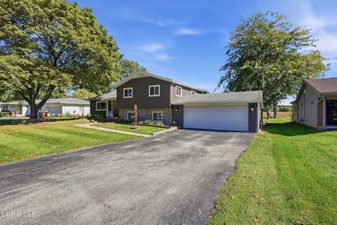 Tiny photo for 145 Gibson Court, Tiffin, OH 44883 (MLS # 10014531)