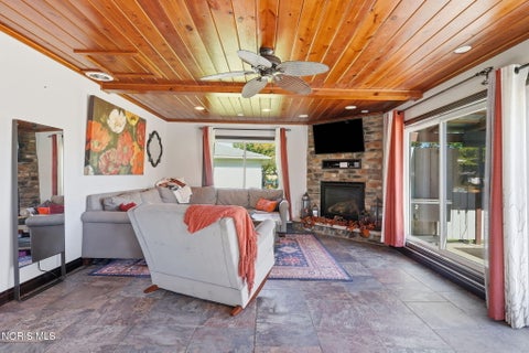 Tiny photo for 145 Gibson Court, Tiffin, OH 44883 (MLS # 10014531)