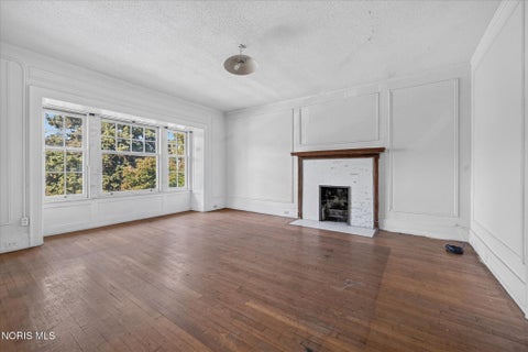 Tiny photo for 2146 Parkwood Avenue, Toledo, OH 43620 (MLS # 10014175)