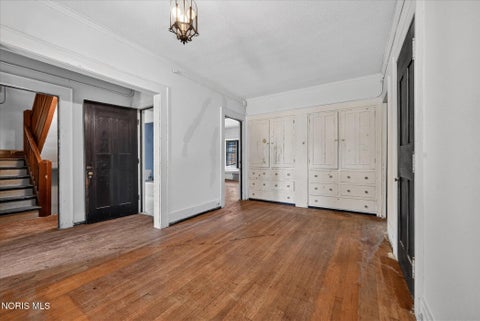 Tiny photo for 2146 Parkwood Avenue, Toledo, OH 43620 (MLS # 10014175)