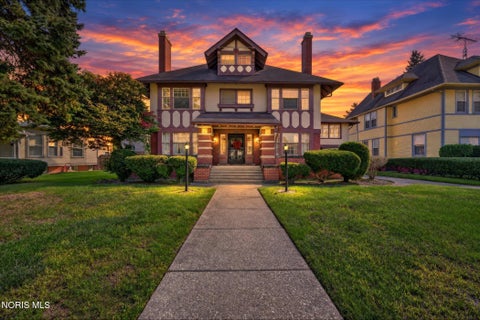 Tiny photo for 2146 Parkwood Avenue, Toledo, OH 43620 (MLS # 10014175)