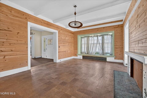 Tiny photo for 2146 Parkwood Avenue, Toledo, OH 43620 (MLS # 10014175)