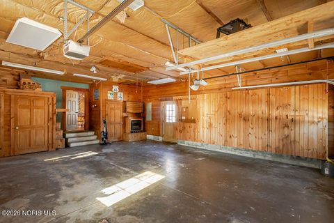 Tiny photo for 3088 County Road H, Swanton, OH 43558 (MLS # 10003107)