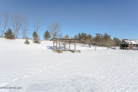 Tiny photo for 3088 County Road H, Swanton, OH 43558 (MLS # 10003107)
