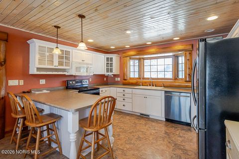 Tiny photo for 3088 County Road H, Swanton, OH 43558 (MLS # 10003107)