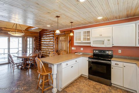 Tiny photo for 3088 County Road H, Swanton, OH 43558 (MLS # 10003107)