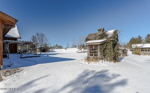 Tiny photo for 3088 County Road H, Swanton, OH 43558 (MLS # 10003107)