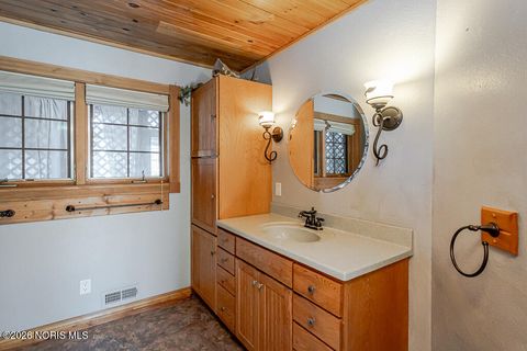 Tiny photo for 3088 County Road H, Swanton, OH 43558 (MLS # 10003107)