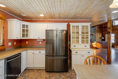 Tiny photo for 3088 County Road H, Swanton, OH 43558 (MLS # 10003107)