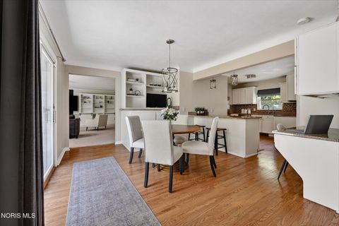 Tiny photo for 4411 Merriweather Road, Toledo, OH 43623 (MLS # 10007527)