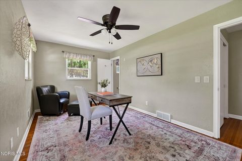 Tiny photo for 4411 Merriweather Road, Toledo, OH 43623 (MLS # 10007527)