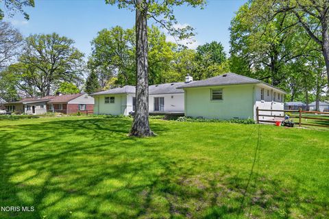 Tiny photo for 4411 Merriweather Road, Toledo, OH 43623 (MLS # 10007527)