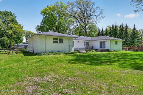 Tiny photo for 4411 Merriweather Road, Toledo, OH 43623 (MLS # 10007527)