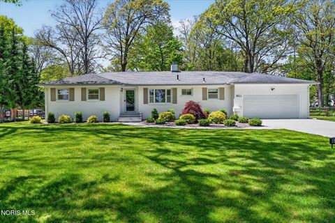 Photo of 4411 Merriweather Road, Toledo, OH 43623 (MLS # 10007527)