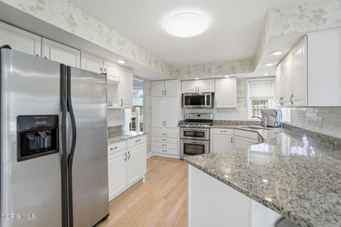 Tiny photo for 1776 Arrowhead Court, Defiance, OH 43512 (MLS # 10005805)