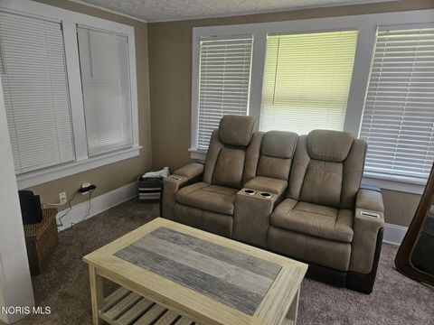 Tiny photo for 925 E Bryan Street, Bryan, OH 43506 (MLS # 10007337)