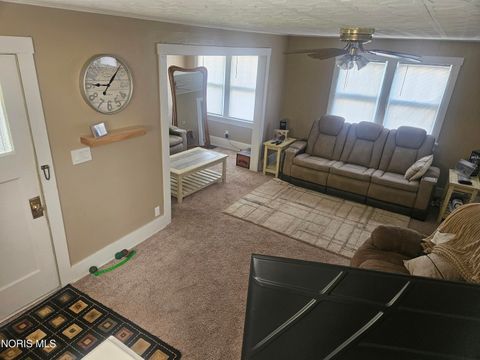 Tiny photo for 925 E Bryan Street, Bryan, OH 43506 (MLS # 10007337)