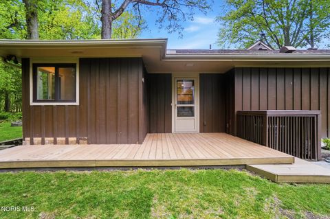 Tiny photo for 941 Melrose Street, Bowling Green, OH 43402 (MLS # 10007795)