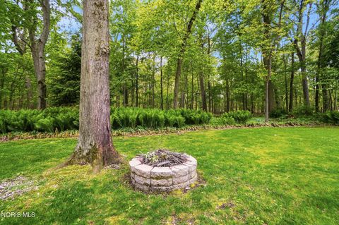Tiny photo for 941 Melrose Street, Bowling Green, OH 43402 (MLS # 10007795)