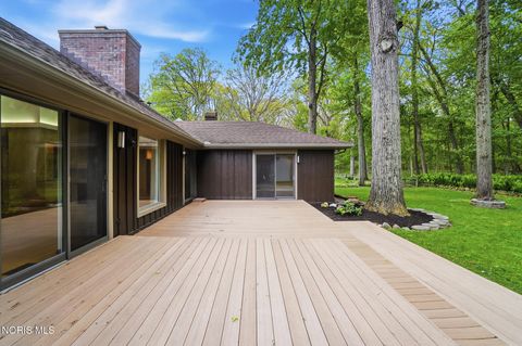 Tiny photo for 941 Melrose Street, Bowling Green, OH 43402 (MLS # 10007795)