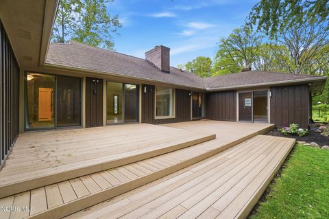 Tiny photo for 941 Melrose Street, Bowling Green, OH 43402 (MLS # 10007795)